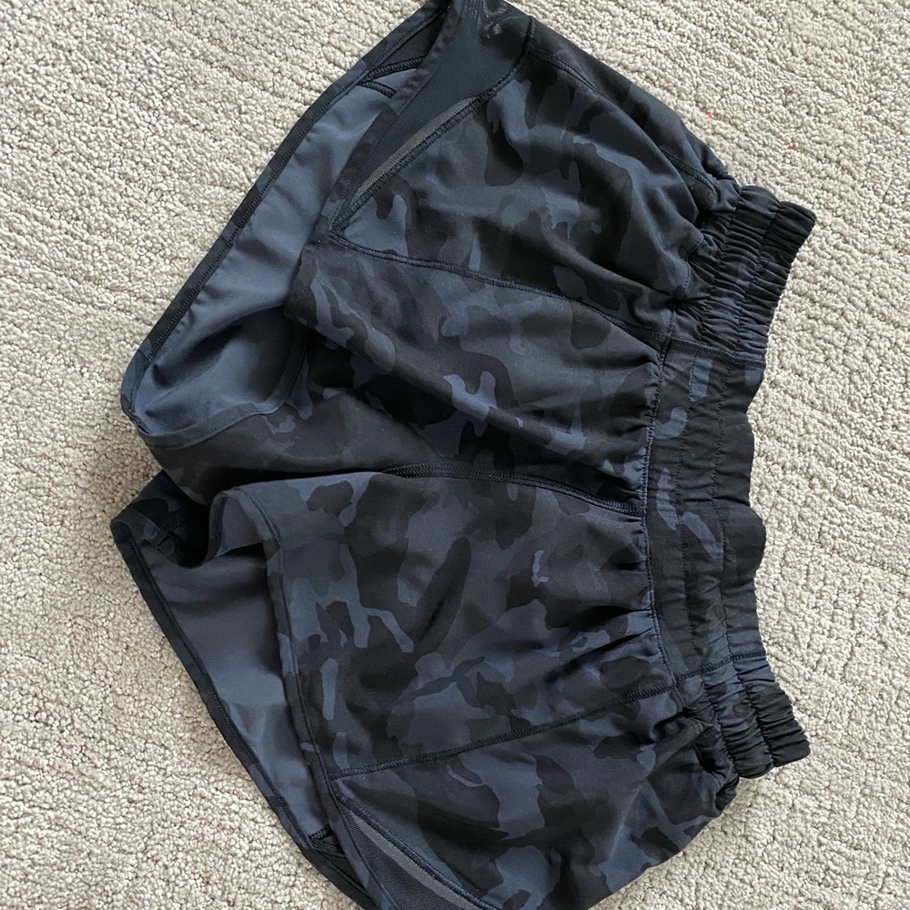 lululemon hotty hot shorts